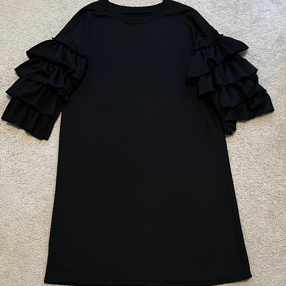 🎈Black Ruffle Sleeve Dress🎁Bundle up to 5lbs for $20 Sale 📦